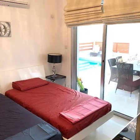 Elegant In With Sea View And Private Pool *