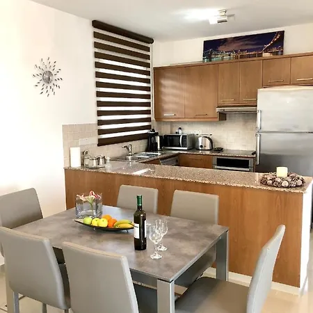 Villa Elegant In With Sea View And Private Pool Peyia